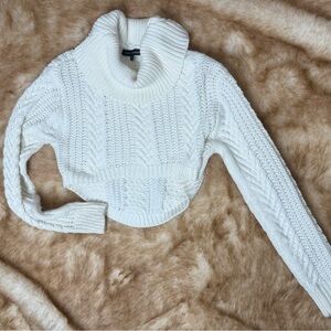 NAKED WARDROBE Cozy White Cable Knit Turtleneck Crop Sweater 🧶